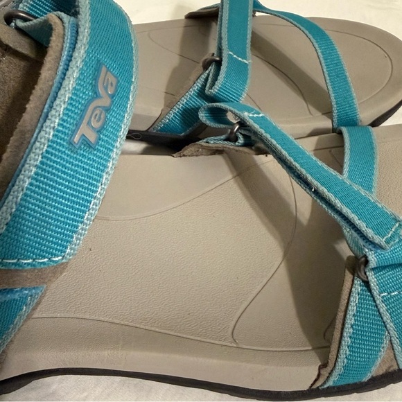 Women’s Teva Sandals with Blue and Gray Straps Size 9 - Picture 6 of 11